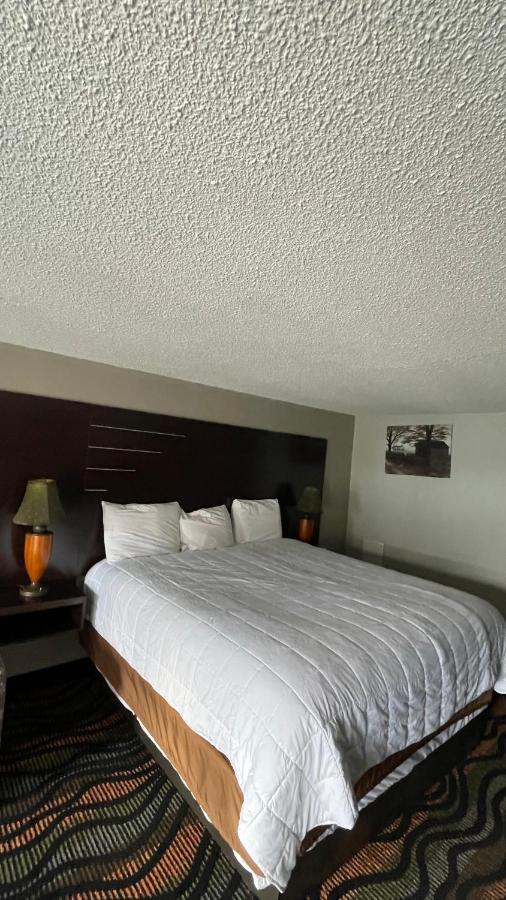 Country Town N' Suites Gatlinburg Bagian luar foto