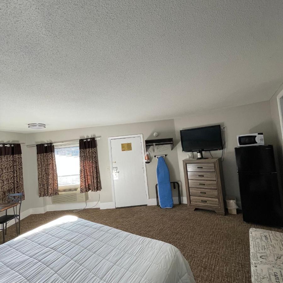 Country Town N' Suites Gatlinburg Bagian luar foto