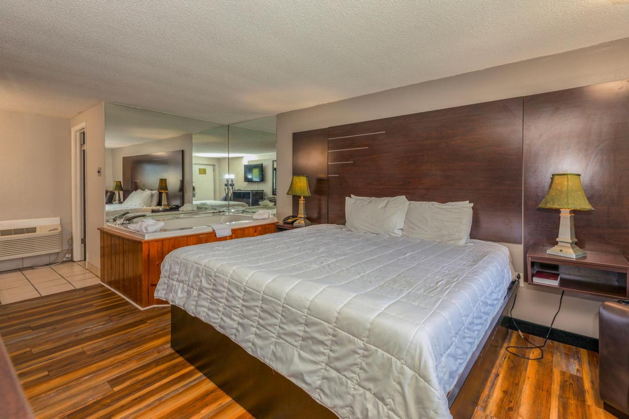Country Town N' Suites Gatlinburg Bagian luar foto