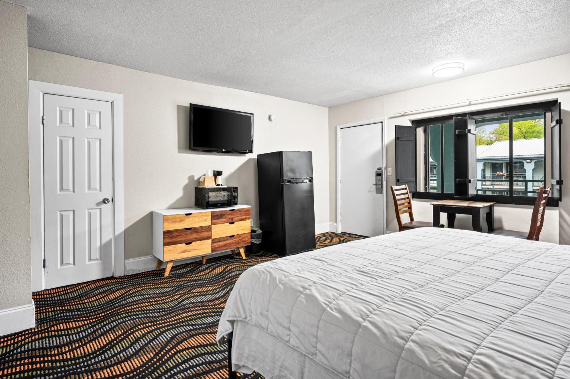 Country Town N' Suites Gatlinburg Bagian luar foto