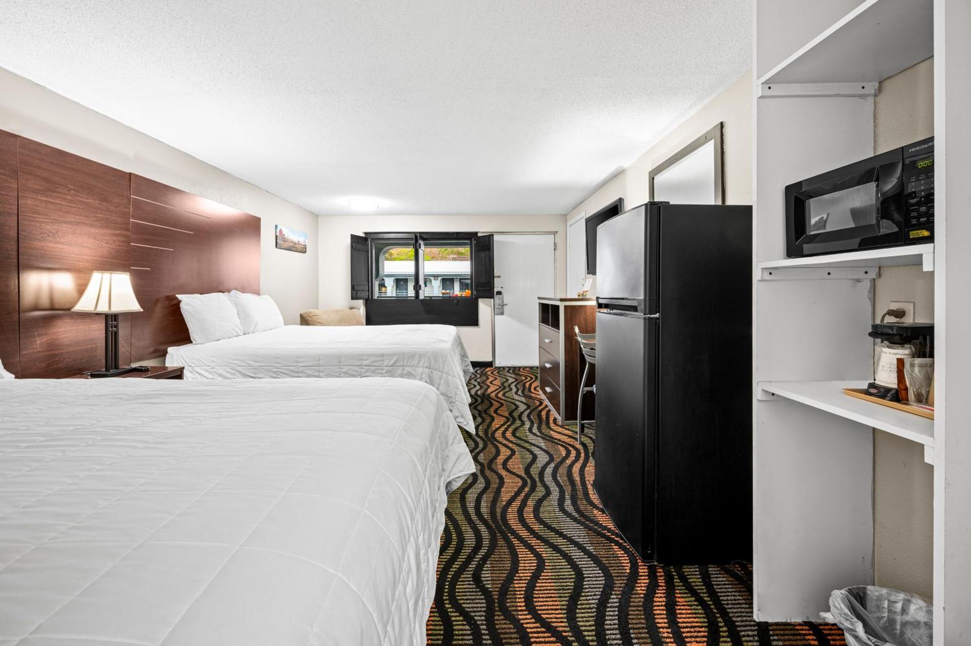 Country Town N' Suites Gatlinburg Bagian luar foto