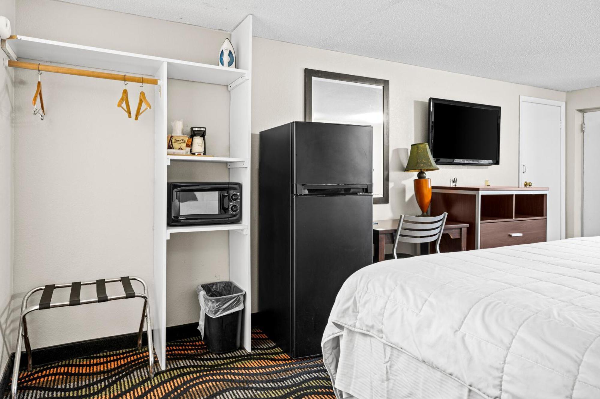 Country Town N' Suites Gatlinburg Bagian luar foto